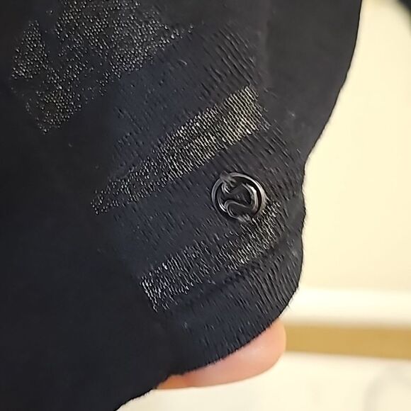 Lululemon Black Poncho small - Picture 8 of 8